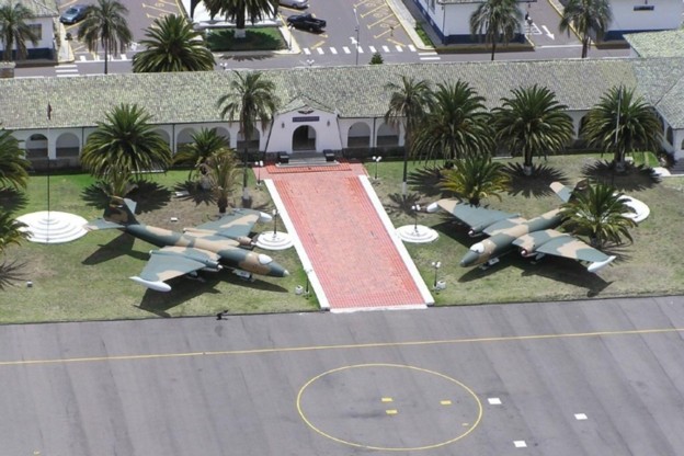 Canberras as Gategards